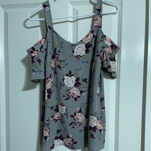Boutique Gray Floral Top